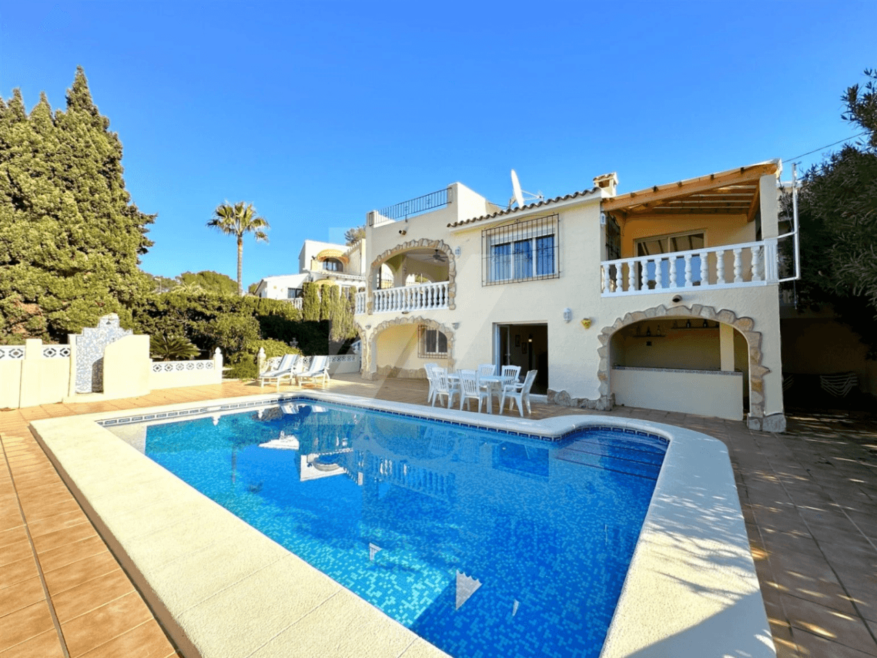 Villa for sale in Benissa, walking distance to Baladrar beach.