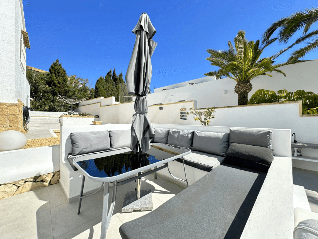 Villa with sea views for sale in Moraira, Costa Blanca.