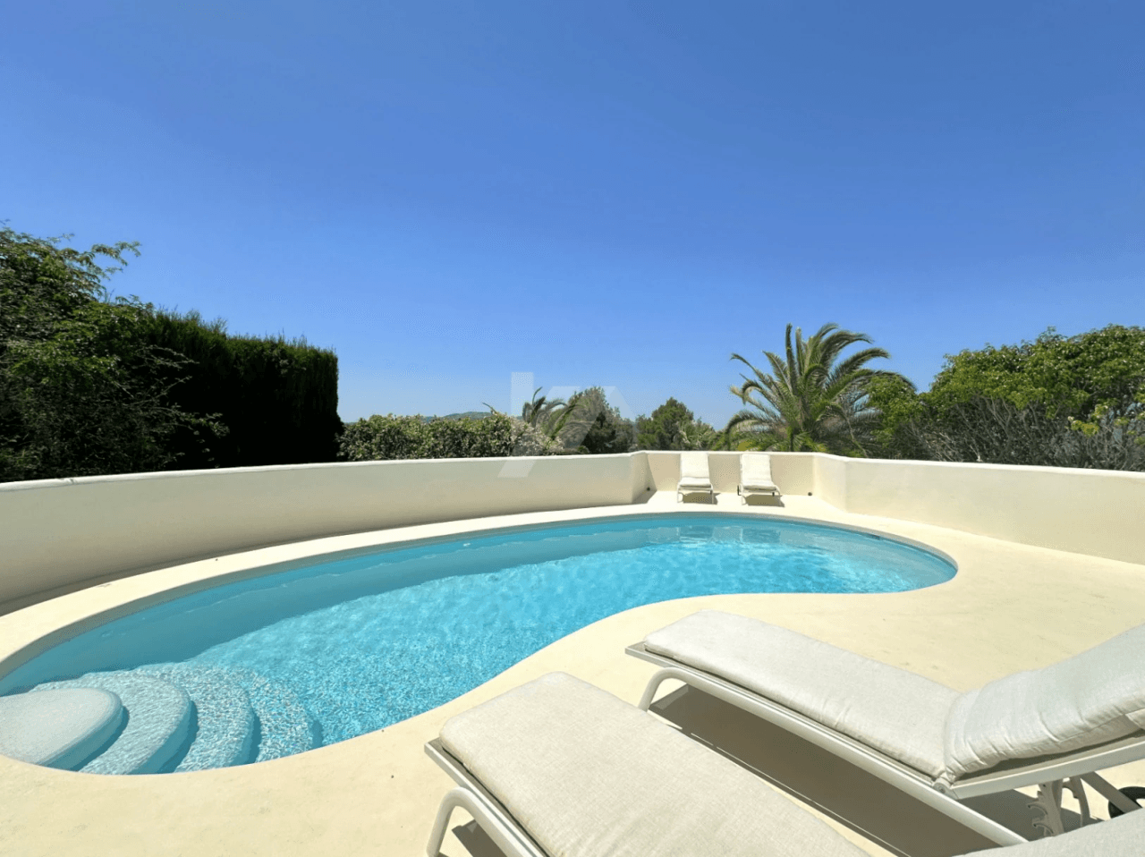 Renovated Mediterranean Villa with Ibiza Charm in Benitachell.